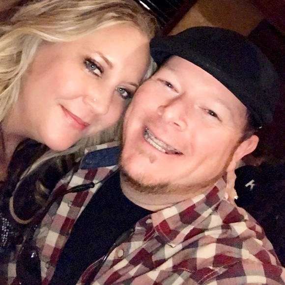 Meet your Posher, Tiffany - Picture 1 of 1